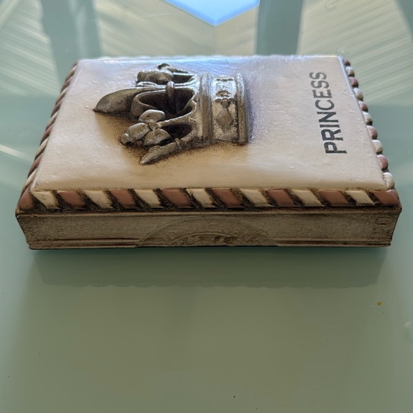 Sid Dickens Retired “Princess 20th Anniversary” - Picture 3 of 7